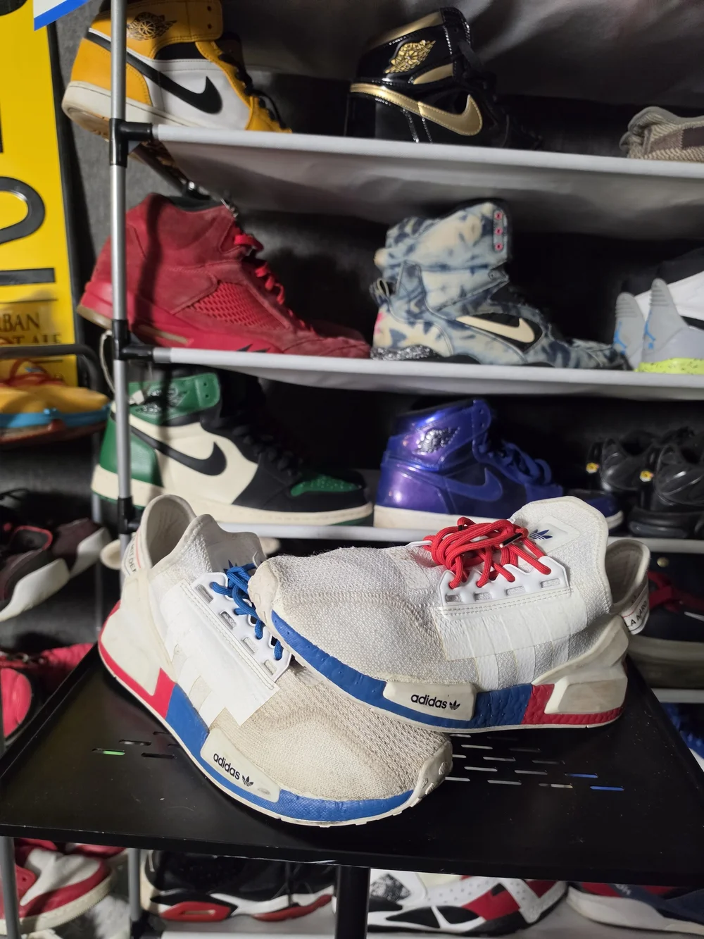 🔥 adidas NMD White Knit Sneakers Men Size 9 Blue and Red Midsole Accents